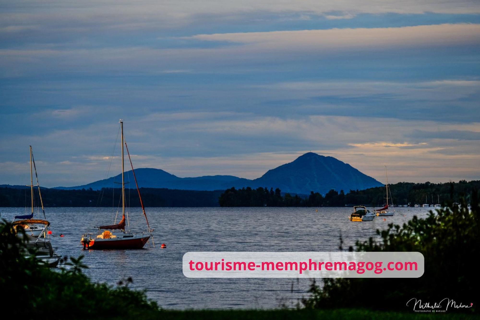 The Comfort On The River In Downtown Magog Buitenkant foto